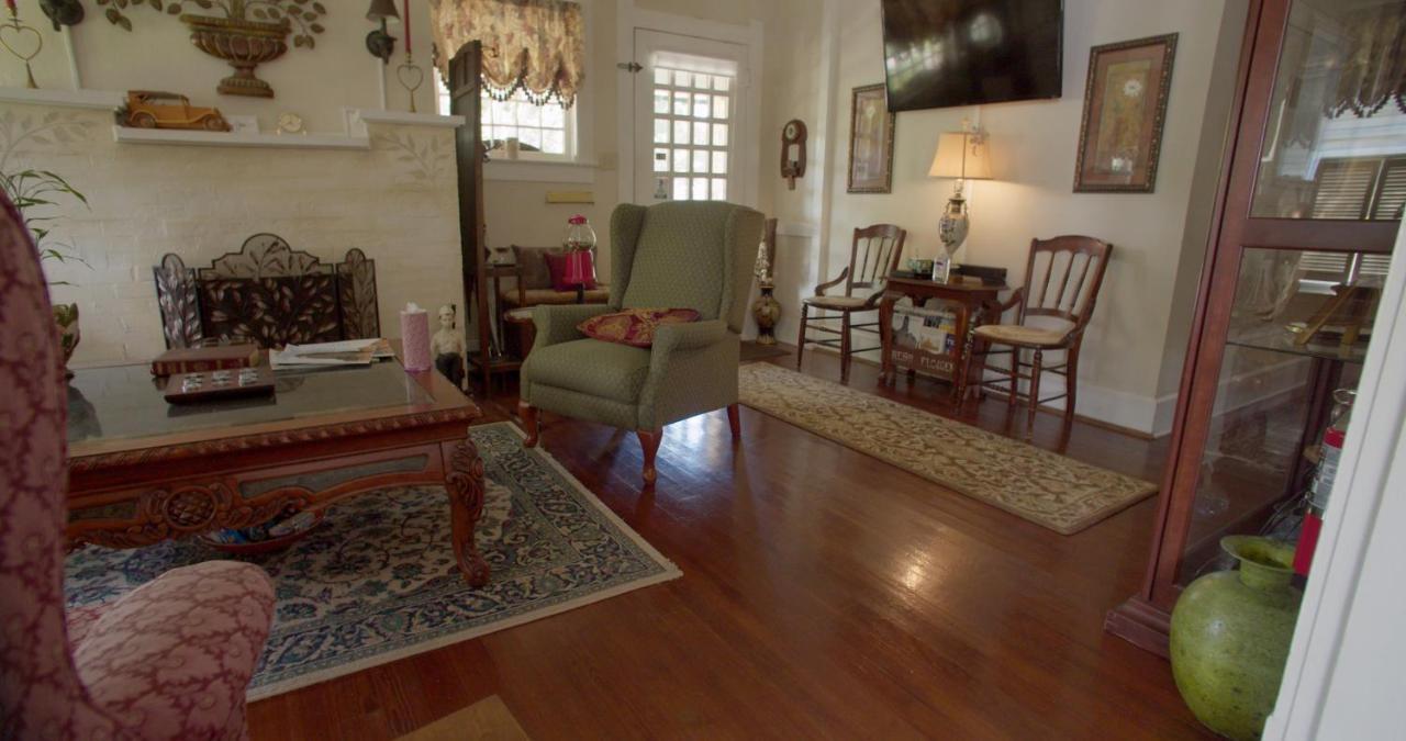 Granbury Gardens Bed And Breakfast מראה חיצוני תמונה