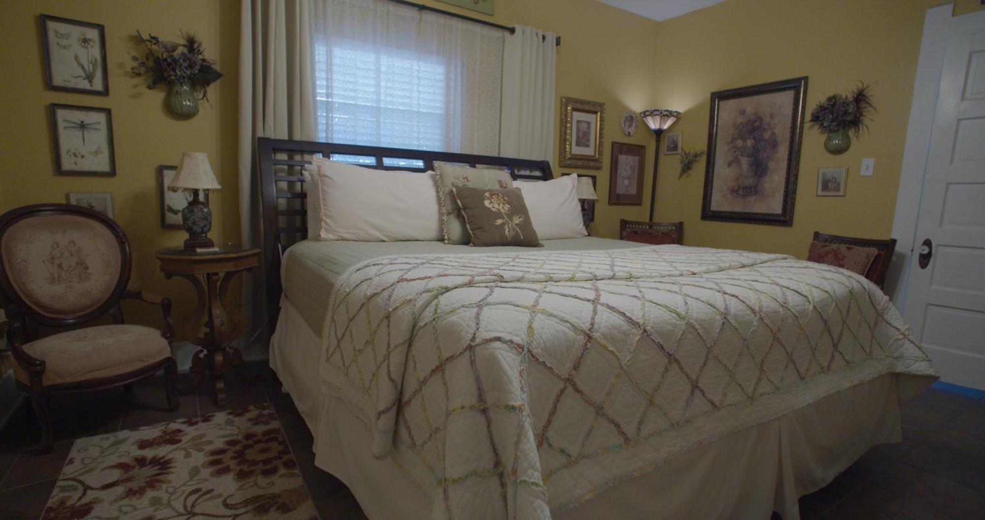 Granbury Gardens Bed And Breakfast חדר תמונה